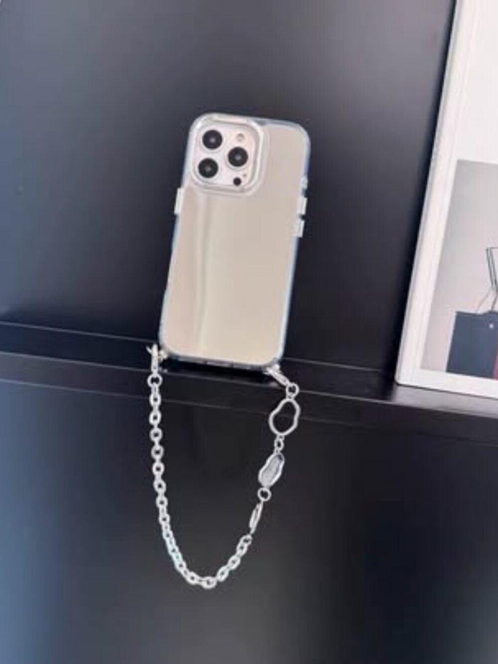 Mirror iPhone 15 Pro Case with Chain Strap